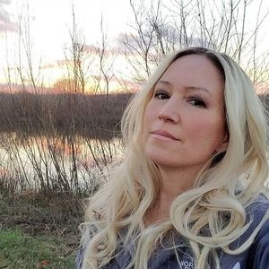 Meet your Posher, Genesis